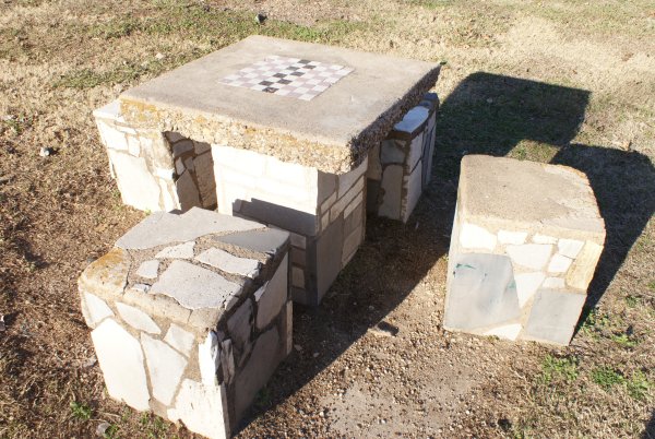 An unrestored game table (2013)